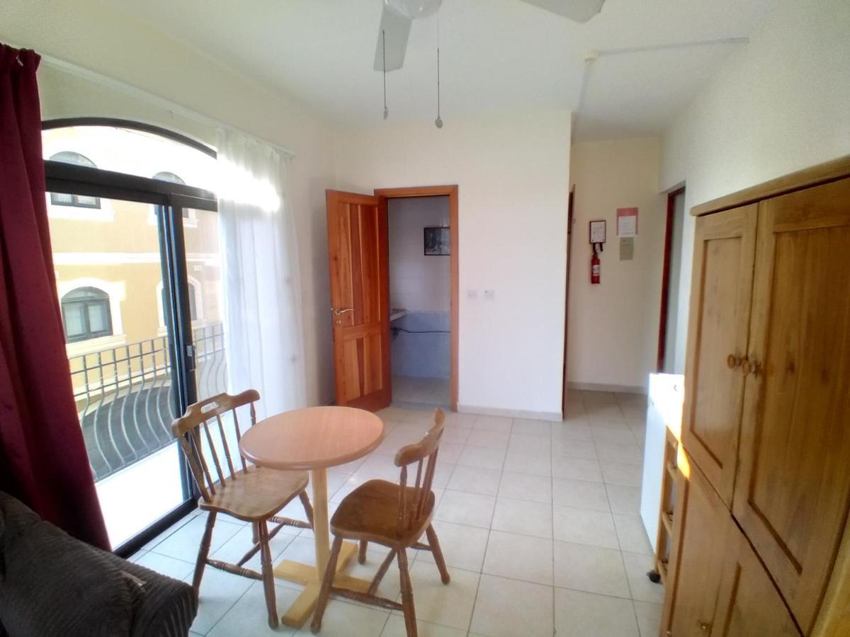 Seafront Akwador Hotel Marsaskala Exterior photo